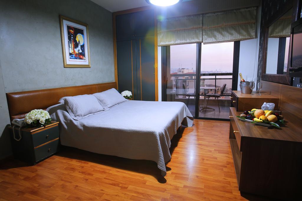 Camelot Hotel Jounieh Kültér fotó