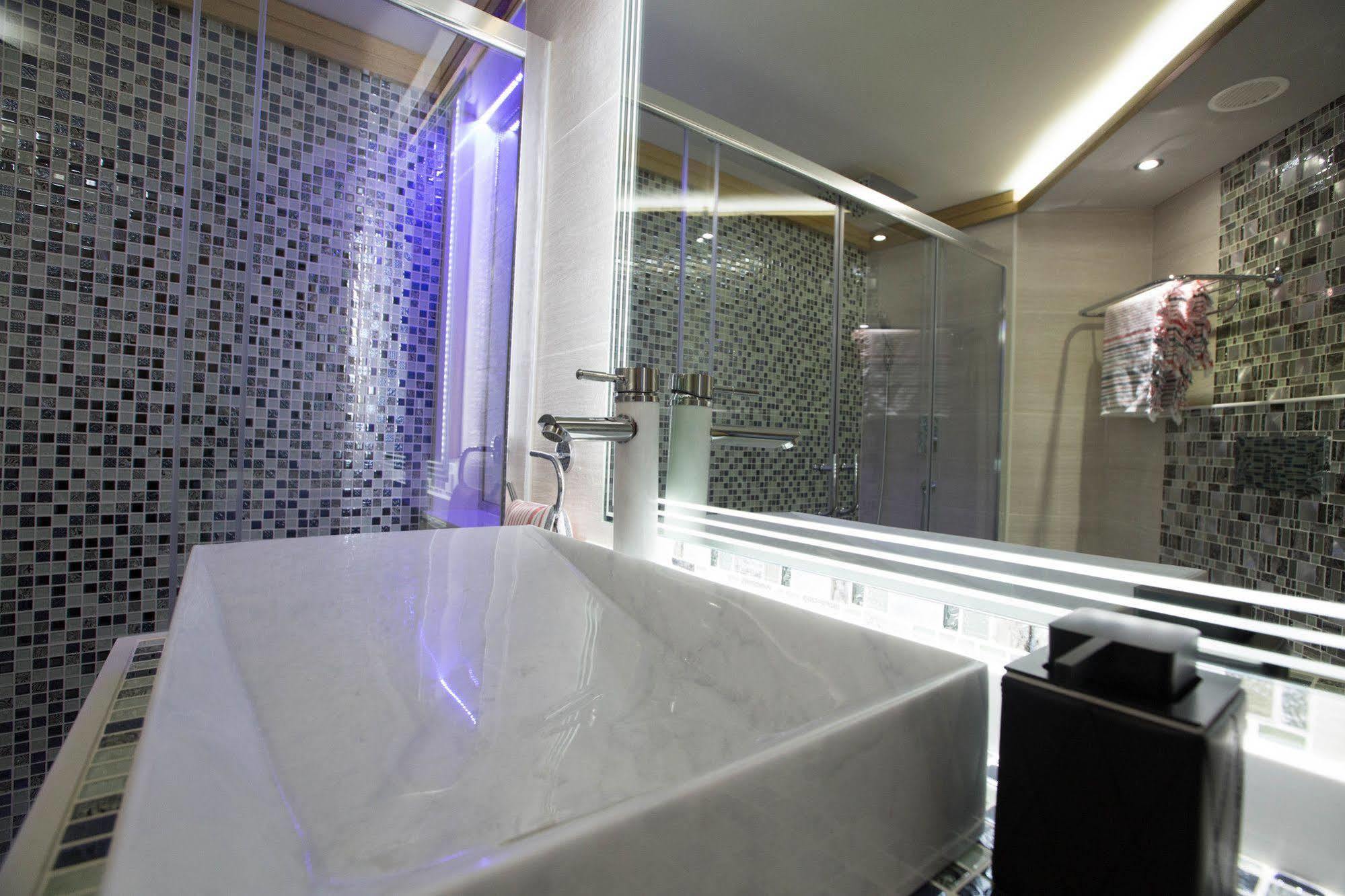 Camelot Hotel Jounieh Kültér fotó