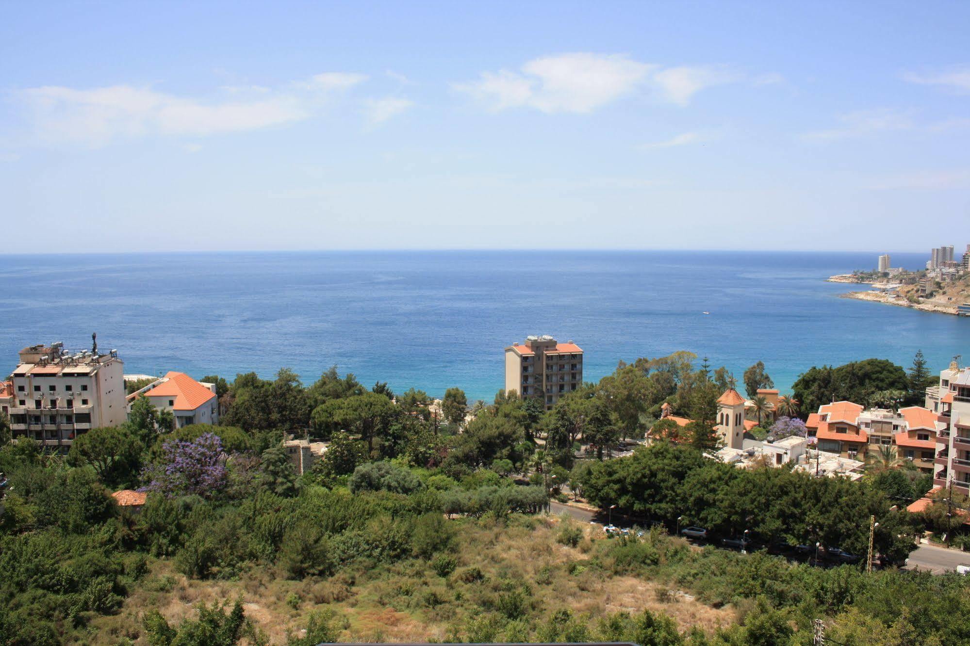 Camelot Hotel Jounieh Kültér fotó